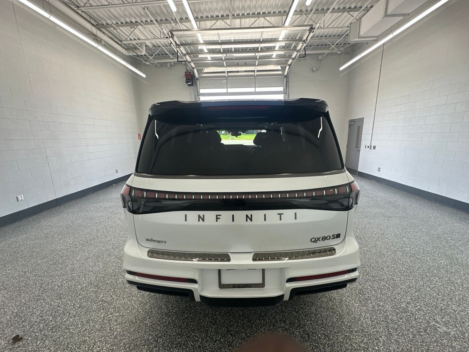 2027 INFINITI QX80 SPORT