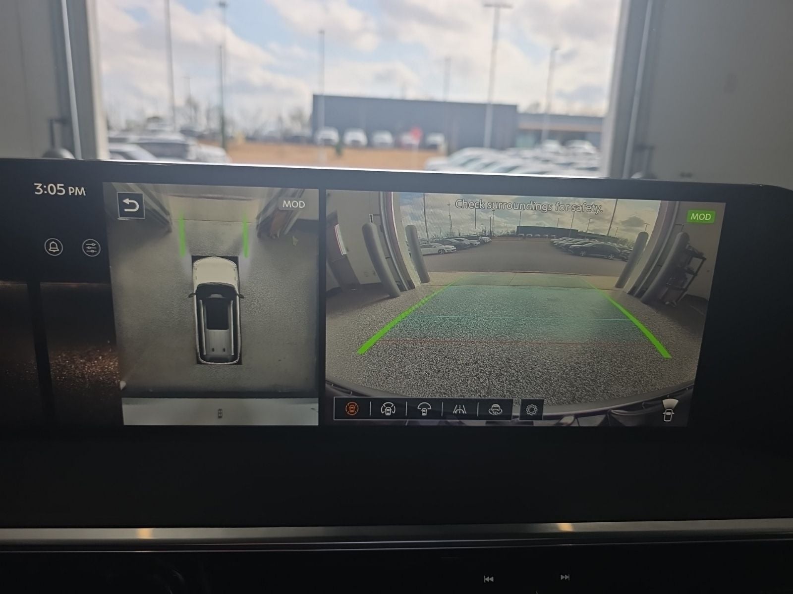 2025 INFINITI QX80 SENSORY