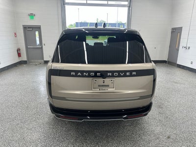 2025 Land Rover Range Rover SE