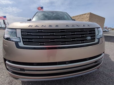 2025 Land Rover Range Rover SE