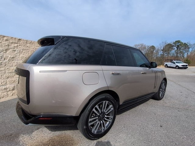 2025 Land Rover Range Rover SE