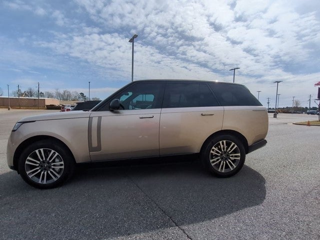 2025 Land Rover Range Rover SE