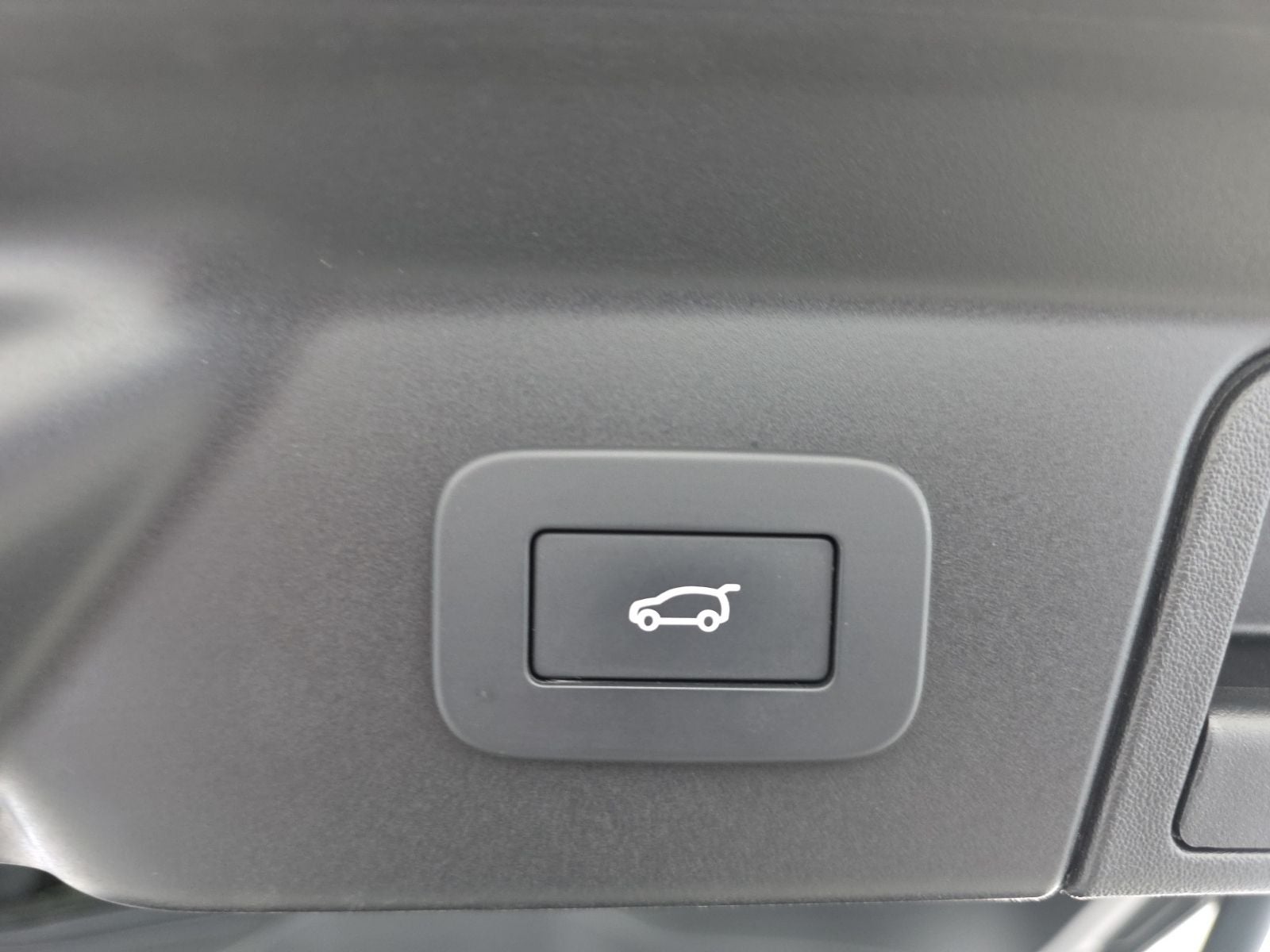 2025 Land Rover Range Rover Velar Dynamic SE