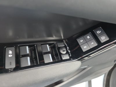 2025 Land Rover Range Rover Velar Dynamic SE