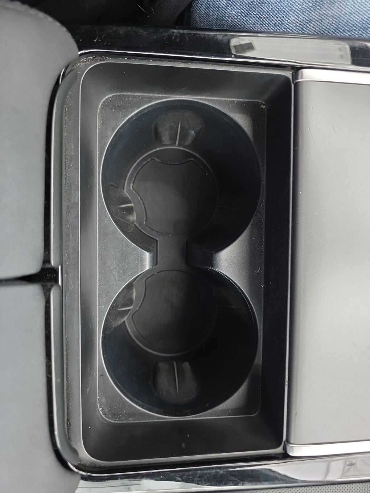 2025 Land Rover Range Rover Velar Dynamic SE