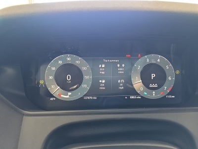 2025 Land Rover Range Rover Velar Dynamic SE