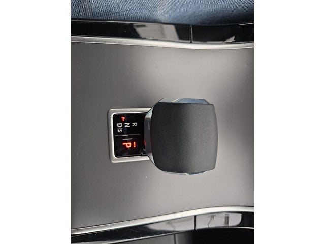 2025 Land Rover Range Rover Velar Dynamic SE