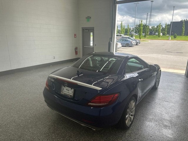 2017 Mercedes-Benz SLC SLC 300