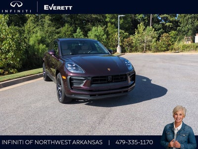 2026 Porsche Macan Base