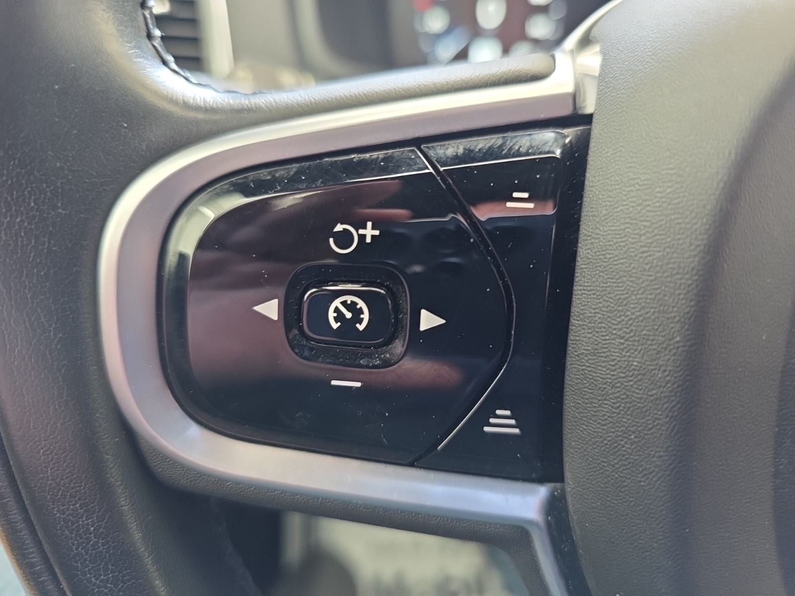 2021 Volvo XC90 Recharge Plug-In Hybrid T8 Inscription 7 Passenger