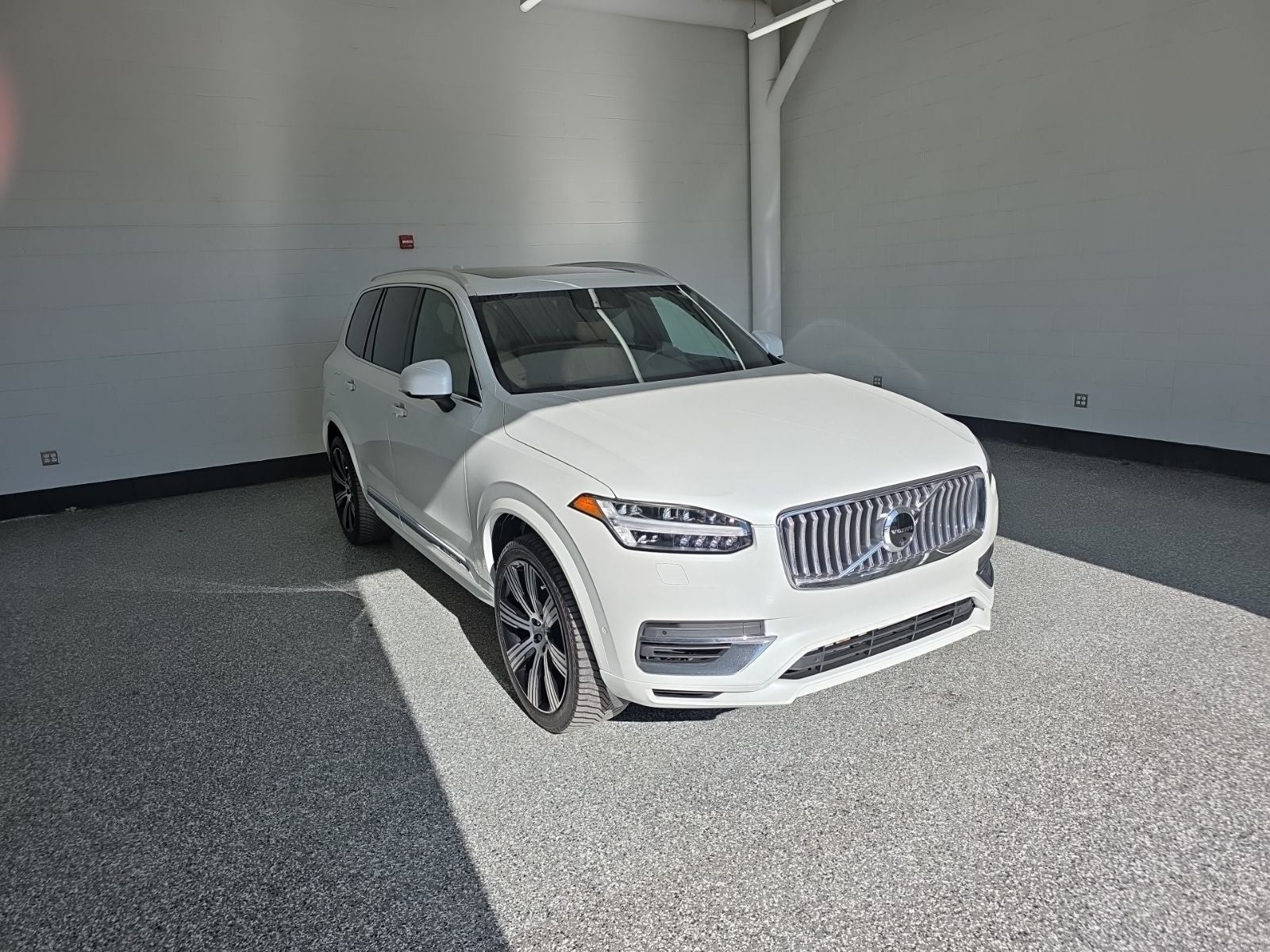 2021 Volvo XC90 Recharge Plug-In Hybrid T8 Inscription 7 Passenger