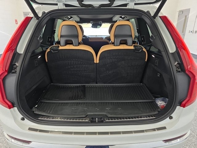 2021 Volvo XC90 Recharge Plug-In Hybrid T8 Inscription 7 Passenger