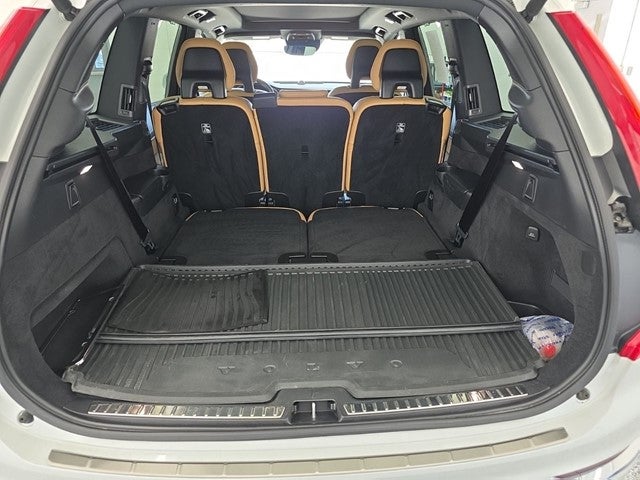 2021 Volvo XC90 Recharge Plug-In Hybrid T8 Inscription 7 Passenger