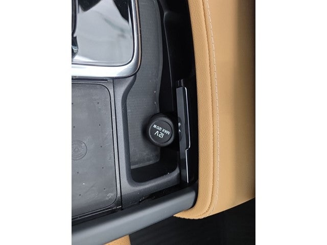 2021 Volvo XC90 Recharge Plug-In Hybrid T8 Inscription 7 Passenger