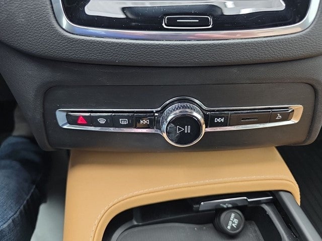 2021 Volvo XC90 Recharge Plug-In Hybrid T8 Inscription 7 Passenger