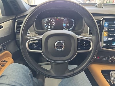 2021 Volvo XC90 Recharge Plug-In Hybrid T8 Inscription 7 Passenger