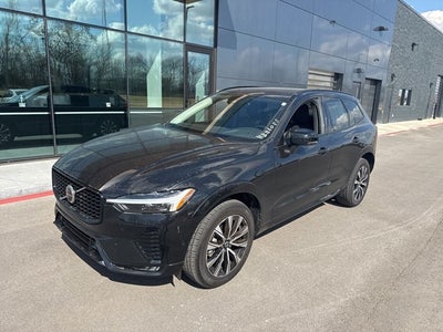 2023 Volvo XC60 B5 Plus Dark Theme