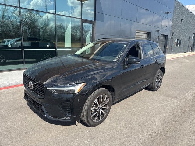 2023 Volvo XC60 B5 Plus Dark Theme